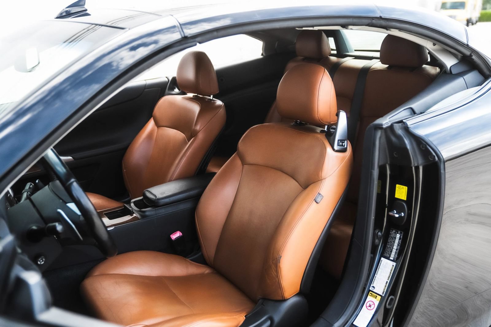 Used 2011 Lexus IS 250C w/ Luxury Pkg RWD image 17
