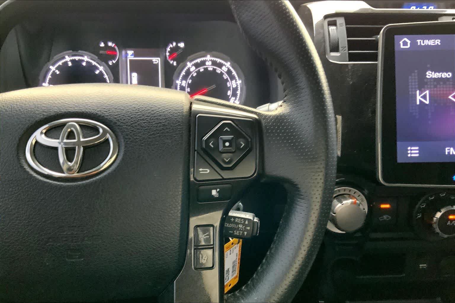 Used 2020 Toyota 4Runner TRD Off-Road AWD/4WD image 25
