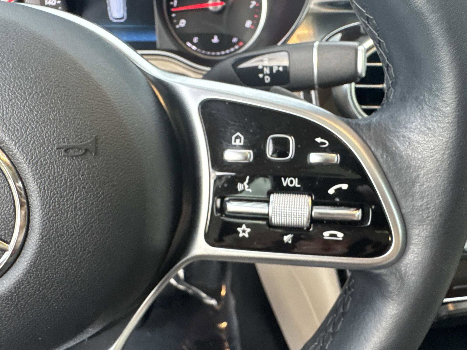 Certified 2022 Mercedes-Benz GLC 300 image 27