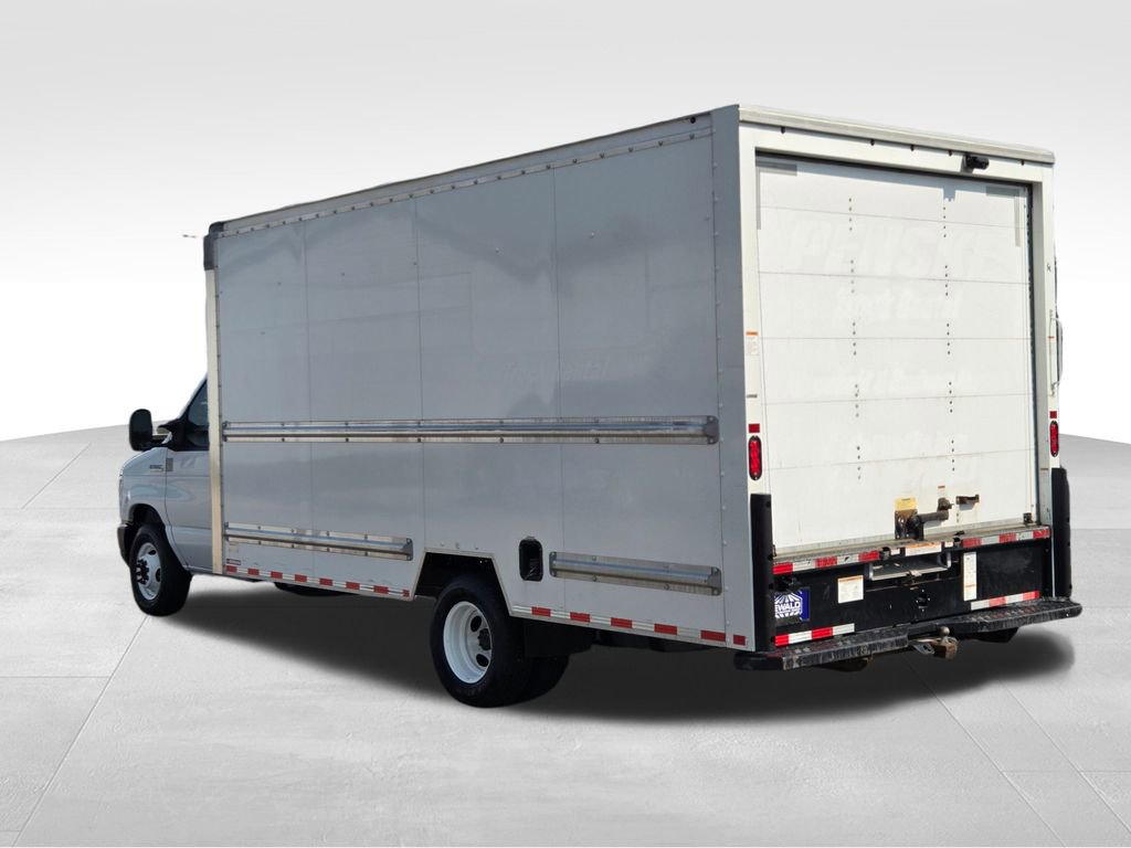 Used 2021 Ford E-350 and Econoline 350 Super Duty image 12