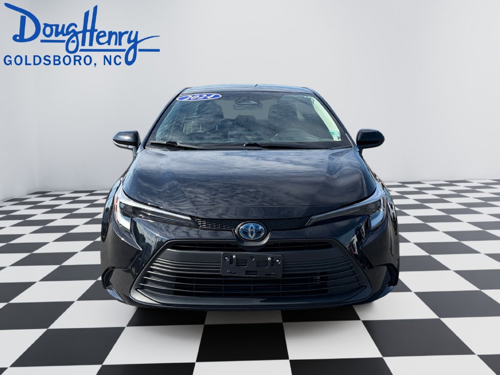 Used 2024 Toyota Corolla LE FWD image 8