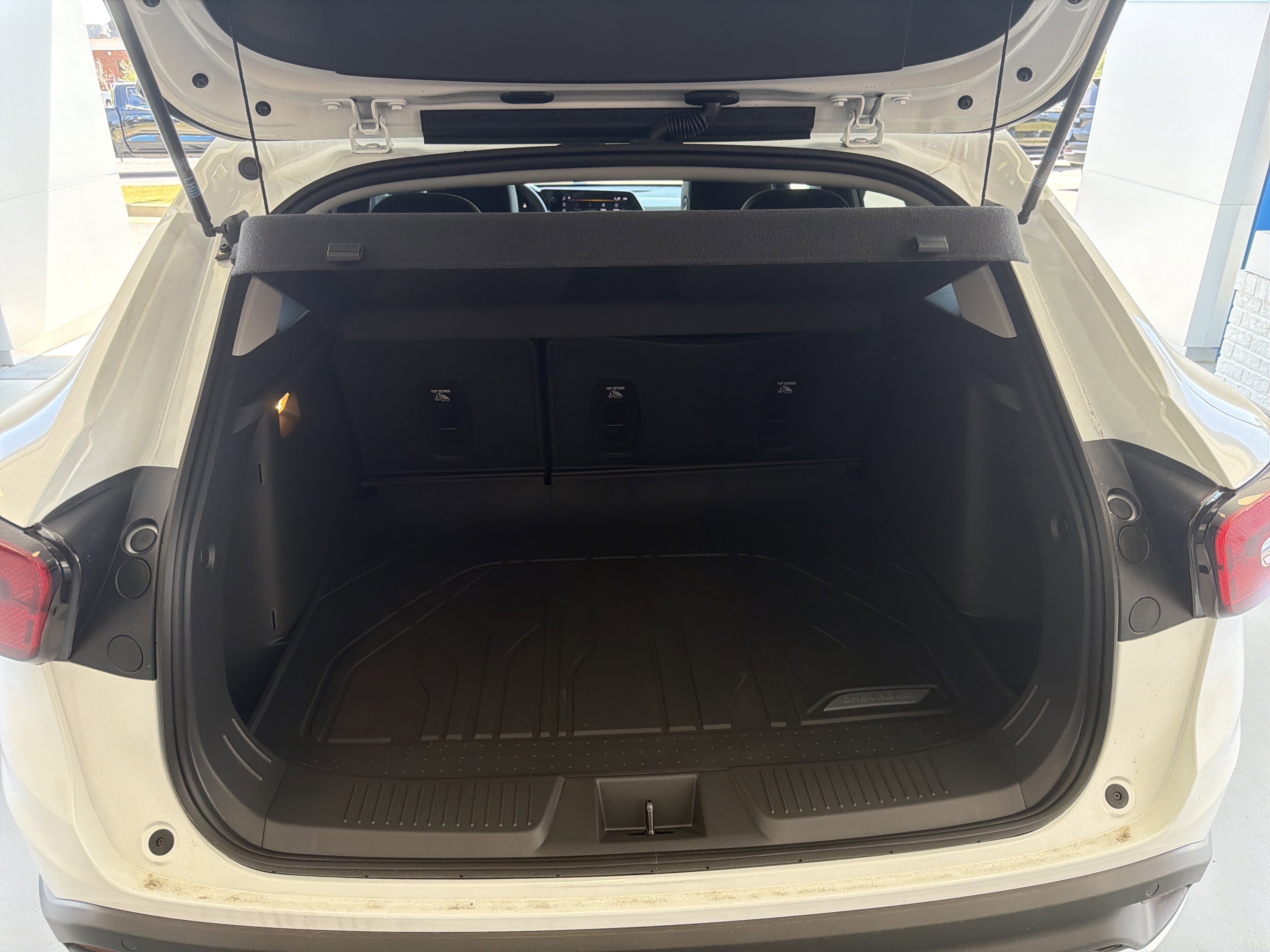 New 2026 Chevrolet Trax LT w/ Driver Confidence Package image 18