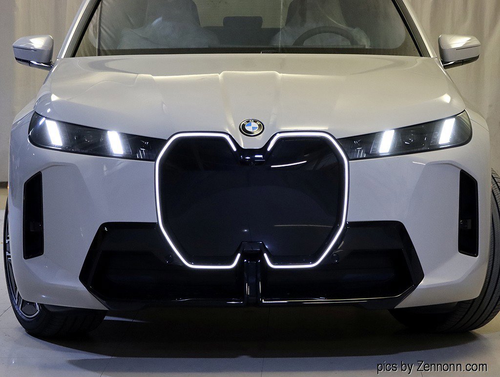 Used 2026 BMW iX xDrive45 image 6