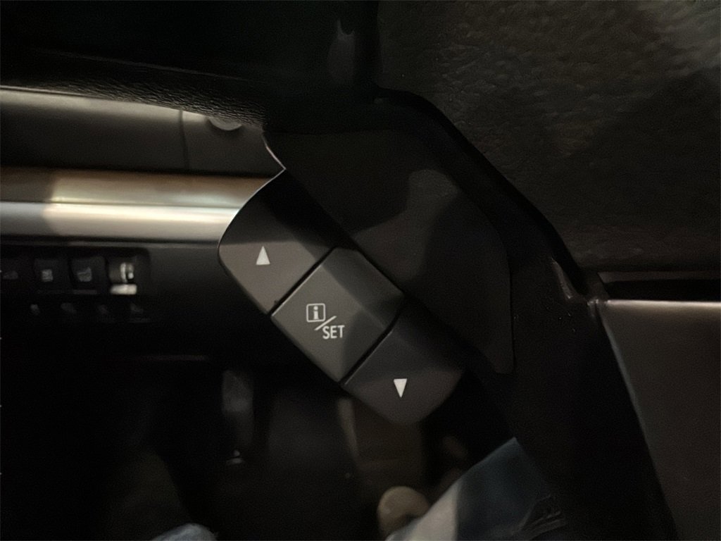 Used 2017 Subaru Outback 2.5i Touring image 23