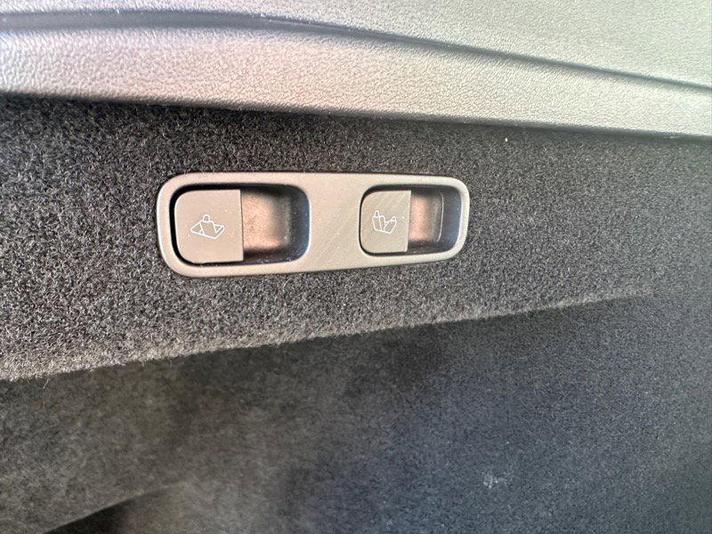 Used 2023 Tesla Model Y Long Range image 57