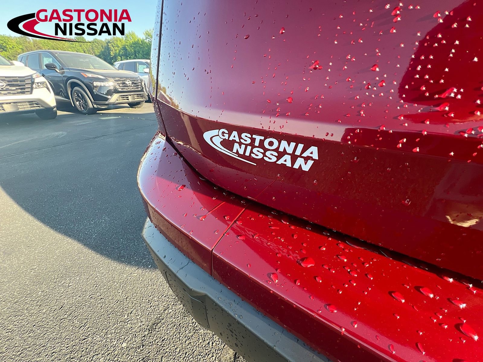 Used 2025 Nissan Rogue S image 41