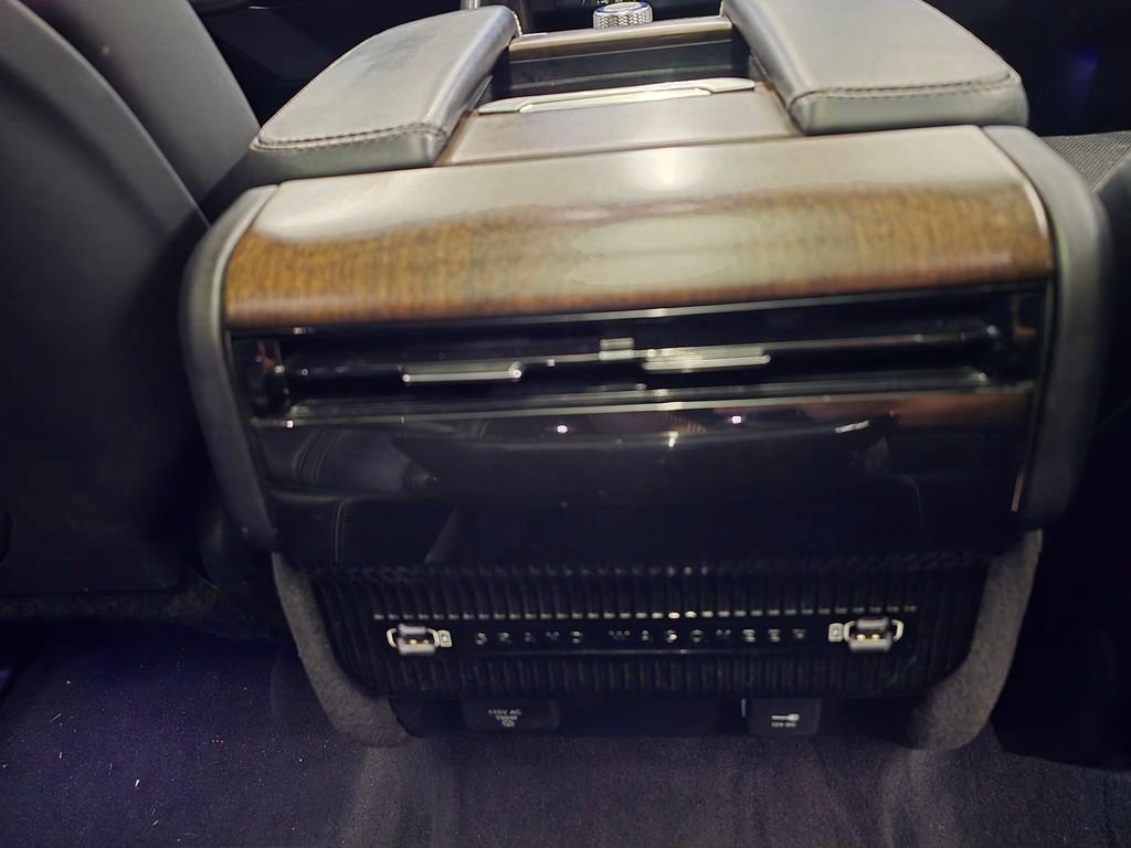 Certified 2022 Jeep Grand Wagoneer Series II w/ Convenience Group III image 45