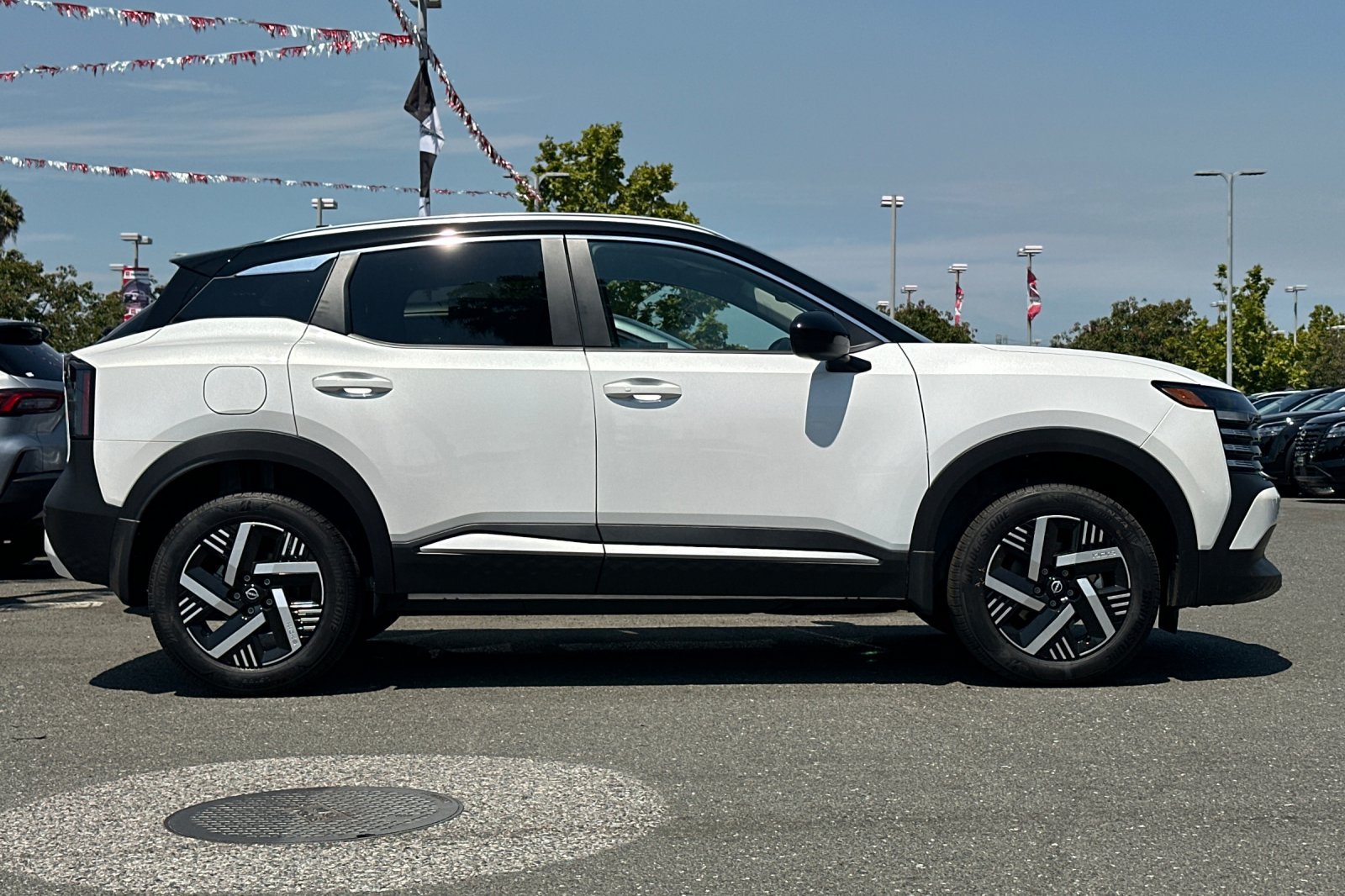 New 2026 Nissan Kicks SV FWD image 3