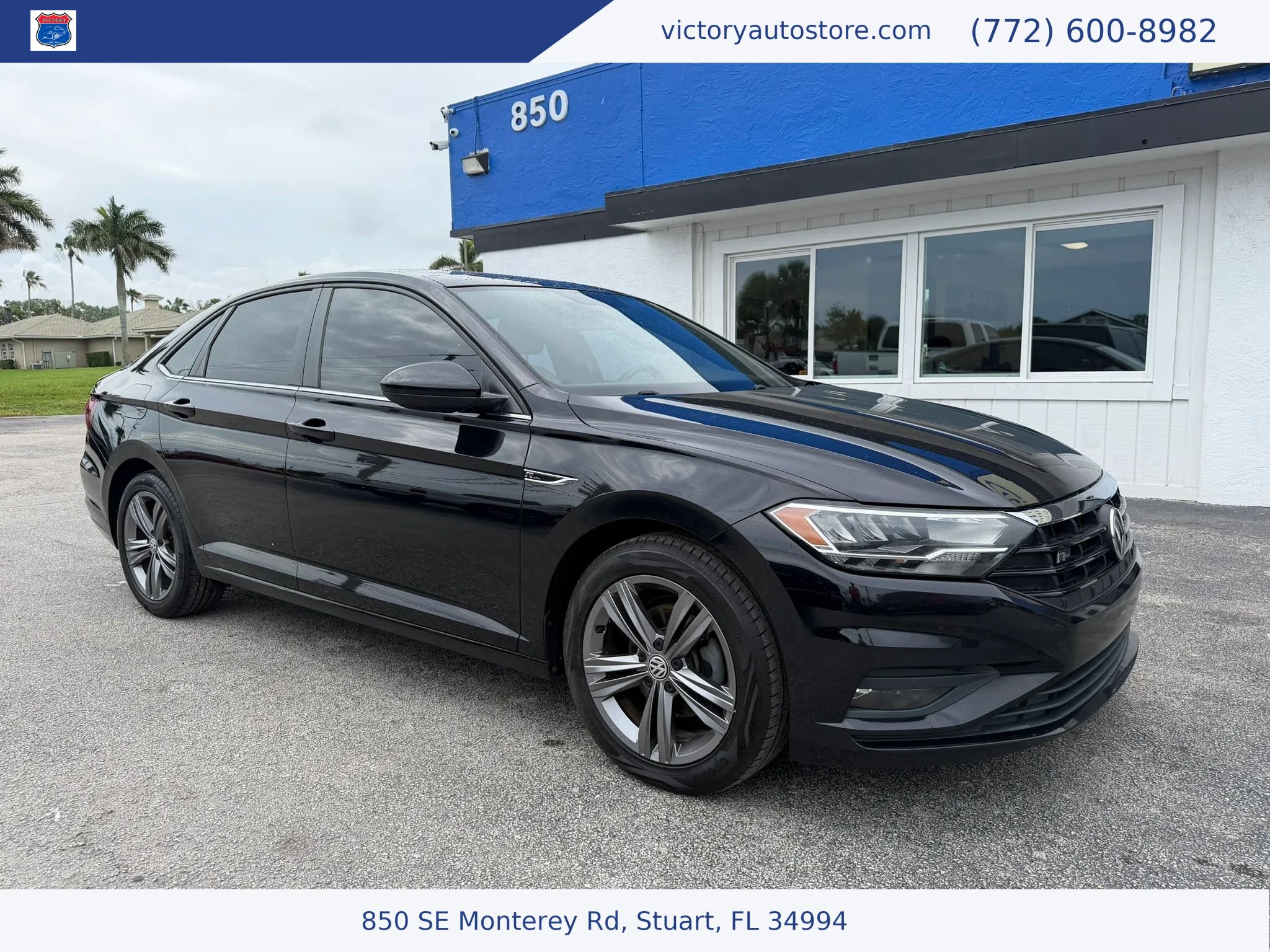 Used 2020 Volkswagen Jetta R-Line w/ R-Line Cold Weather Package FWD image 1