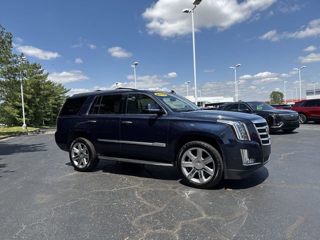 Used 2019 Cadillac Escalade Luxury AWD/4WD image 6