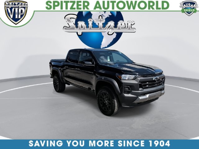Used 2023 Chevrolet Colorado Trail Boss w/ Technology Package AWD/4WD image 4