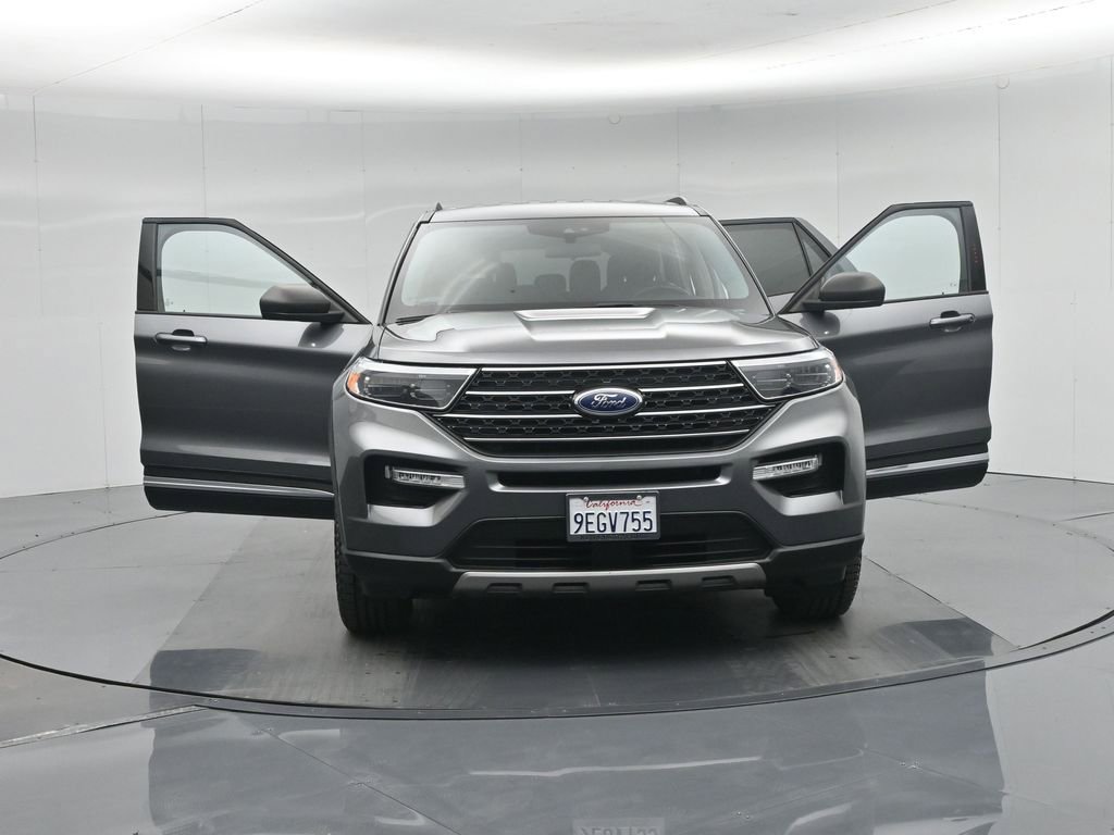 Certified 2022 Ford Explorer XLT w/ Equipment Group 202A image 40