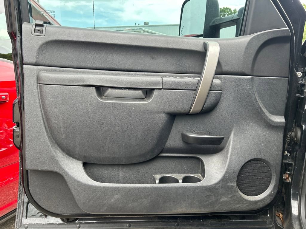 Used 2013 Chevrolet Silverado 2500 LT w/ Interior Plus Package image 7