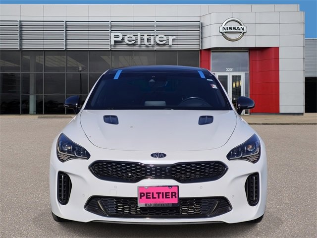 Used 2021 Kia Stinger GT2 image 2