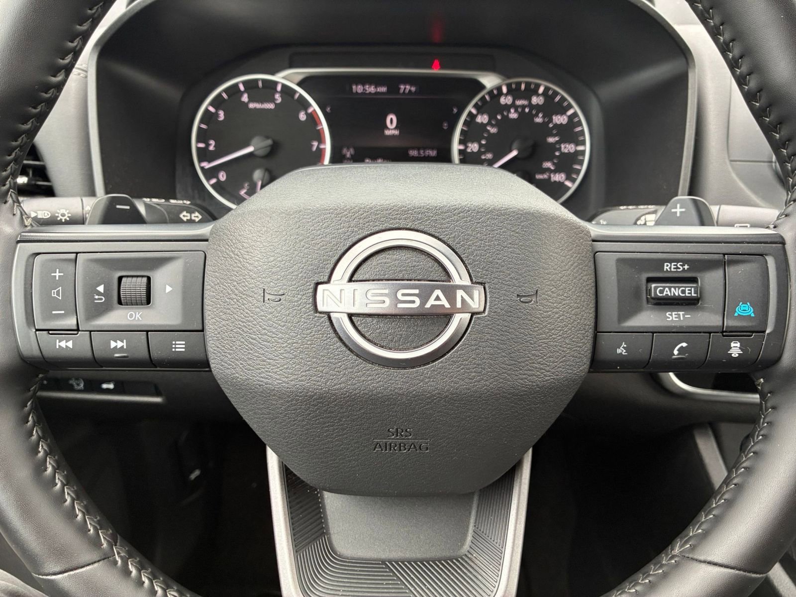 Used 2025 Nissan Rogue SV FWD image 25