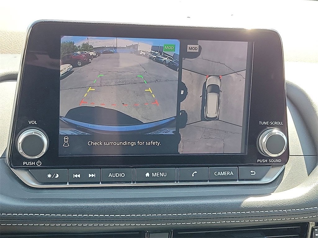 Used 2021 Nissan Rogue SV image 9