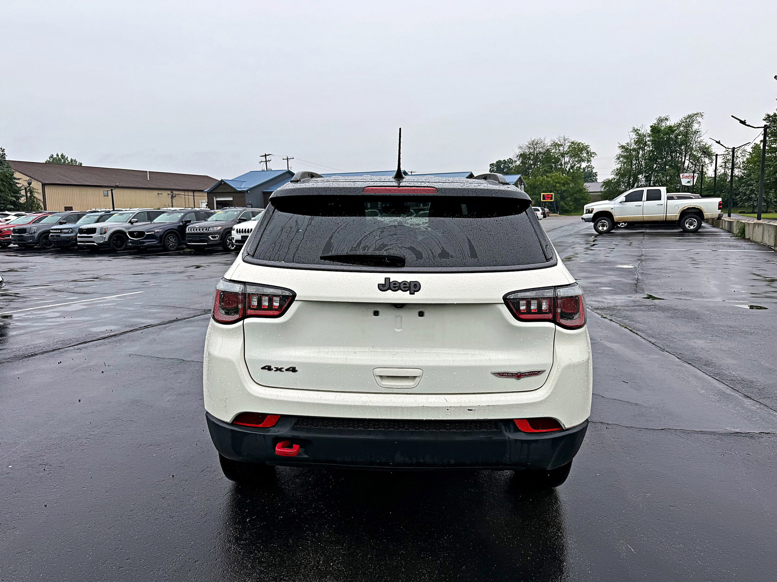 Used 2019 Jeep Compass Trailhawk AWD/4WD image 8