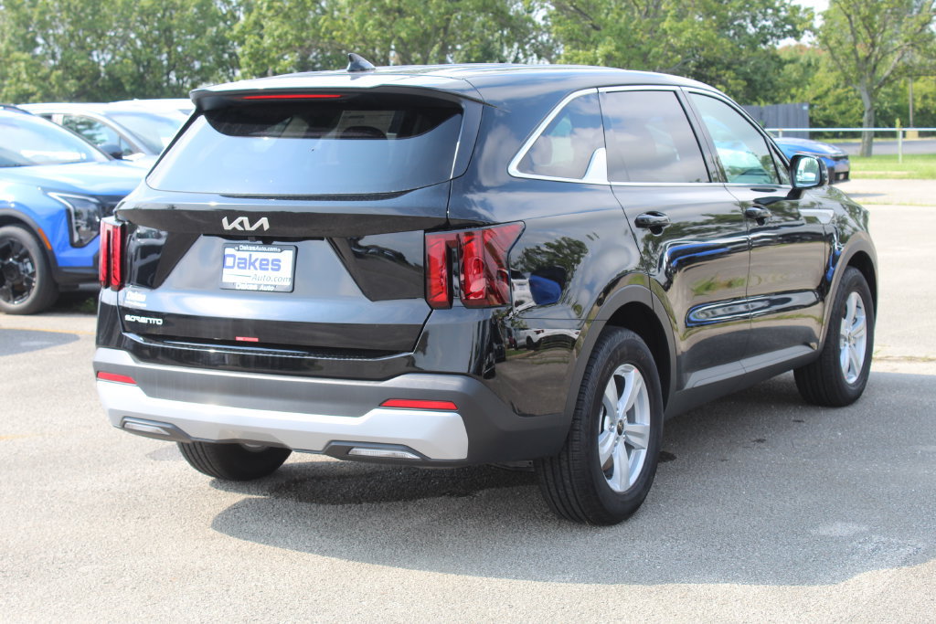 New 2026 Kia Sorento LX FWD image 7