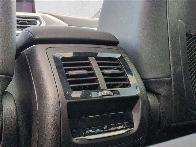 Used 2024 BMW X3 xDrive30i w/ Premium Package w/ZPA AWD/4WD image 18
