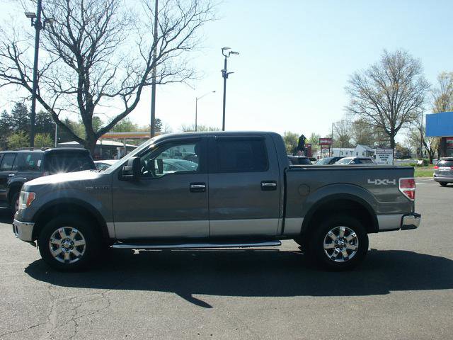 Used 2013 Ford F150 XLT w/ Luxury Equipment Group AWD/4WD image 2