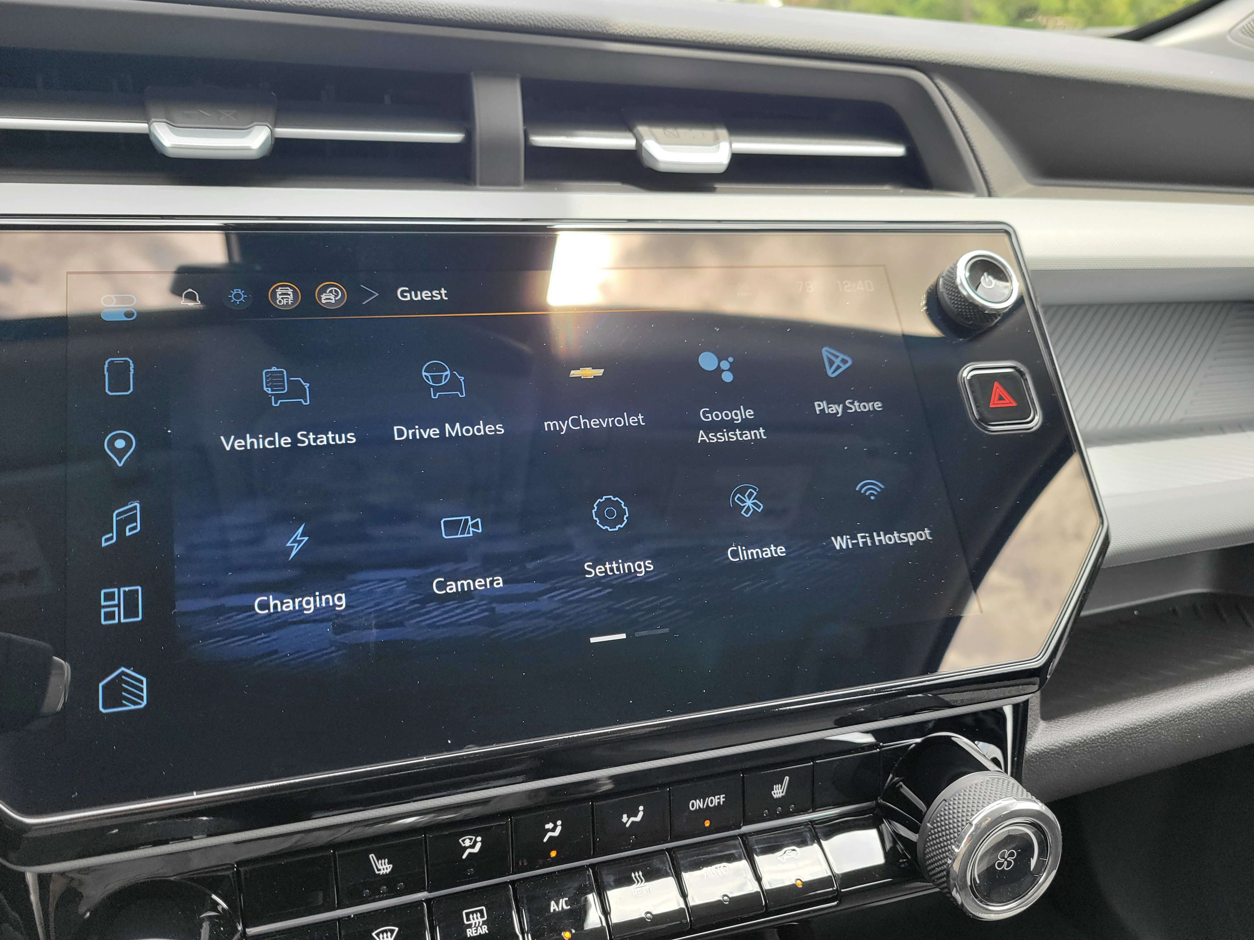 New 2027 Chevrolet Bolt LT FWD image 17