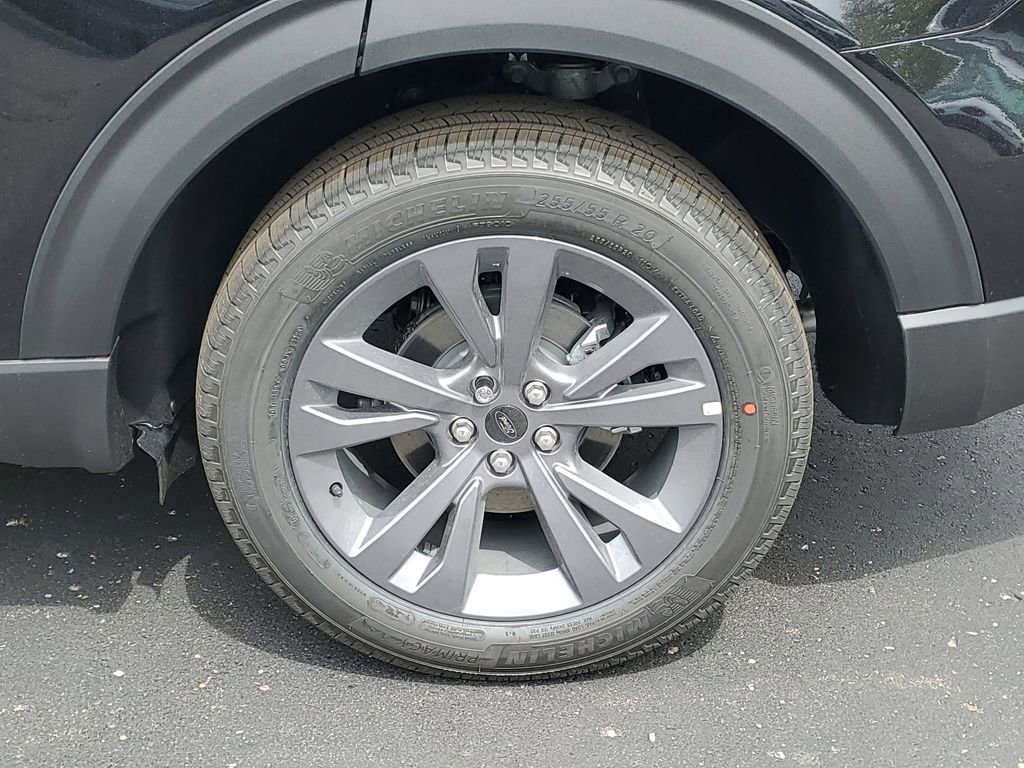 New 2026 Ford Explorer Active AWD/4WD image 33