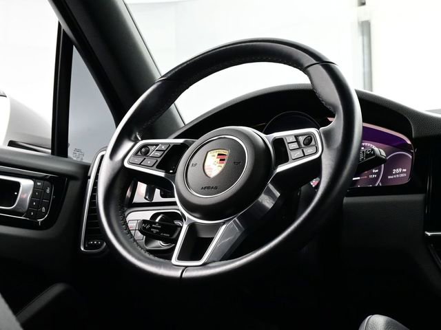 Certified 2022 Porsche Cayenne Platinum Edition image 21