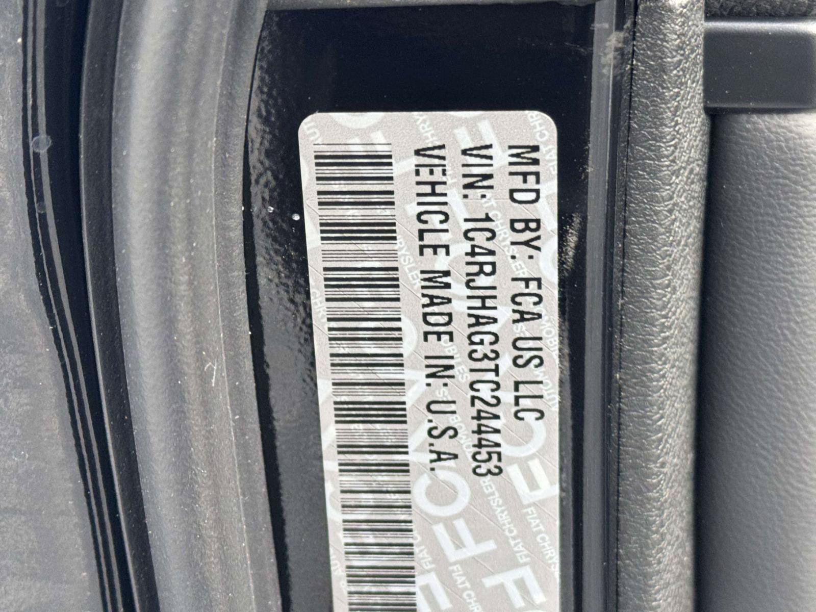 New 2026 Jeep Grand Cherokee Laredo X AWD/4WD image 26