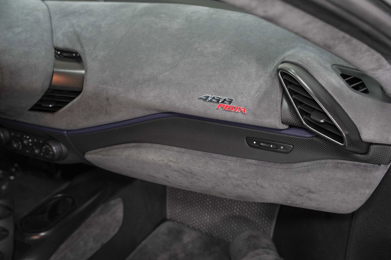 Used 2020 Ferrari 488 Pista Coupe image 35