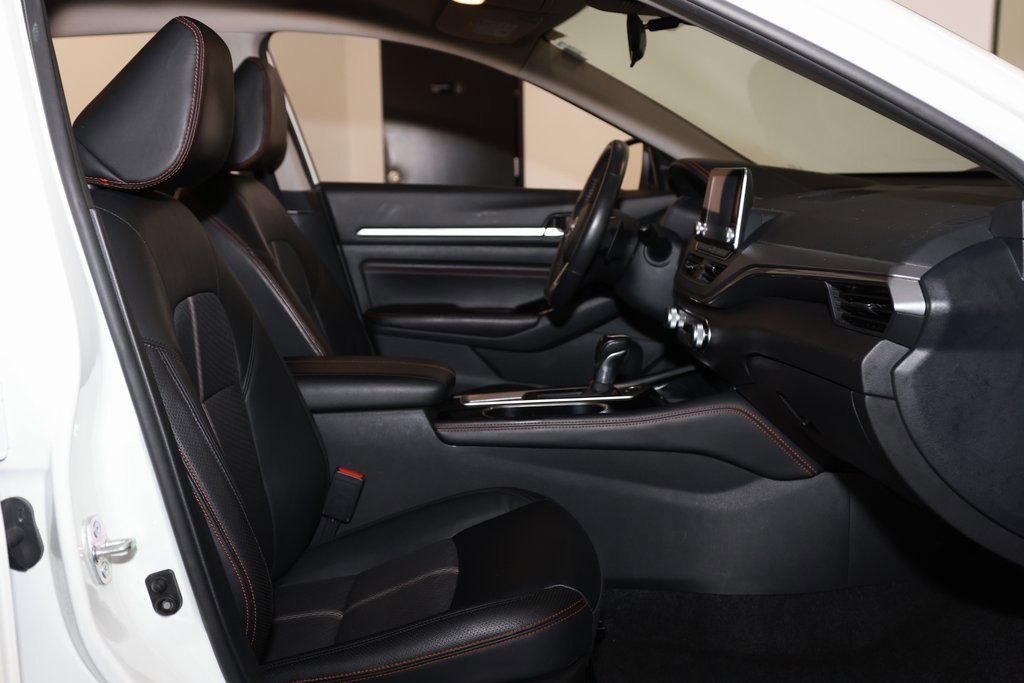 Used 2023 Nissan Altima 2.5 SR image 16