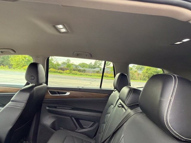 Used 2024 Volkswagen Atlas SE FWD image 44
