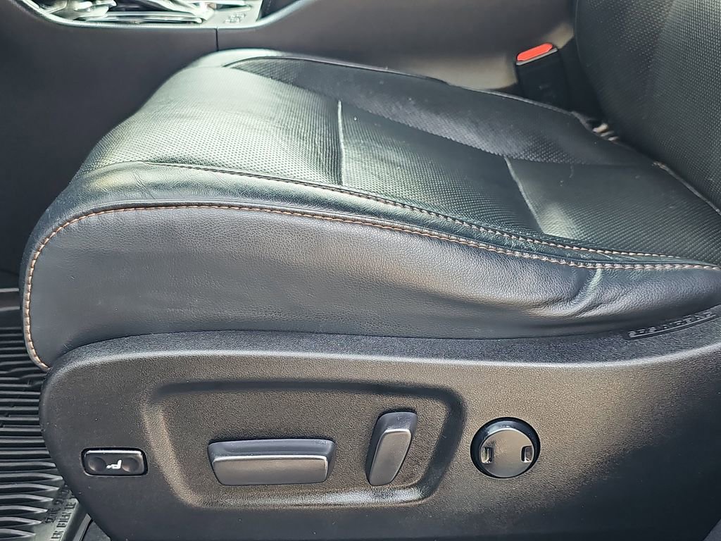 Used 2018 Toyota Highlander Limited Platinum AWD/4WD image 33