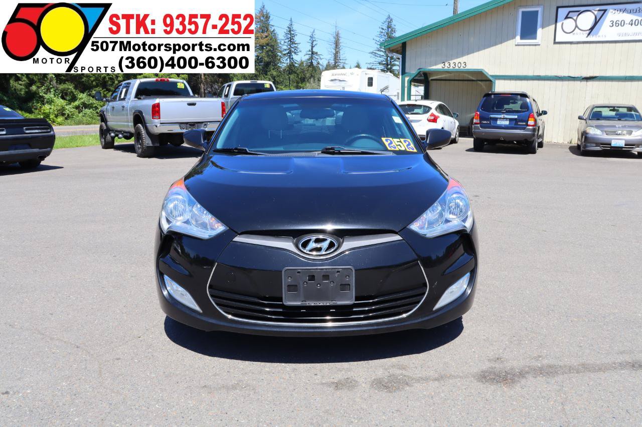 Used 2013 Hyundai Veloster w/ Style Pkg FWD image 11