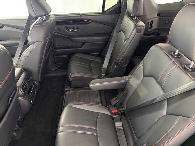 Certified 2025 Honda Pilot TrailSport image 29