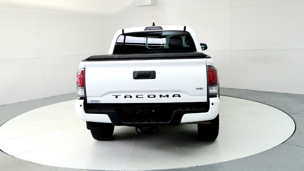 Certified 2022 Toyota Tacoma TRD Off-Road w/ Technology Package AWD/4WD image 5
