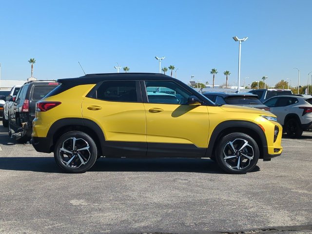 Used 2023 Chevrolet TrailBlazer RS w/ Convenience Package AWD/4WD image 9