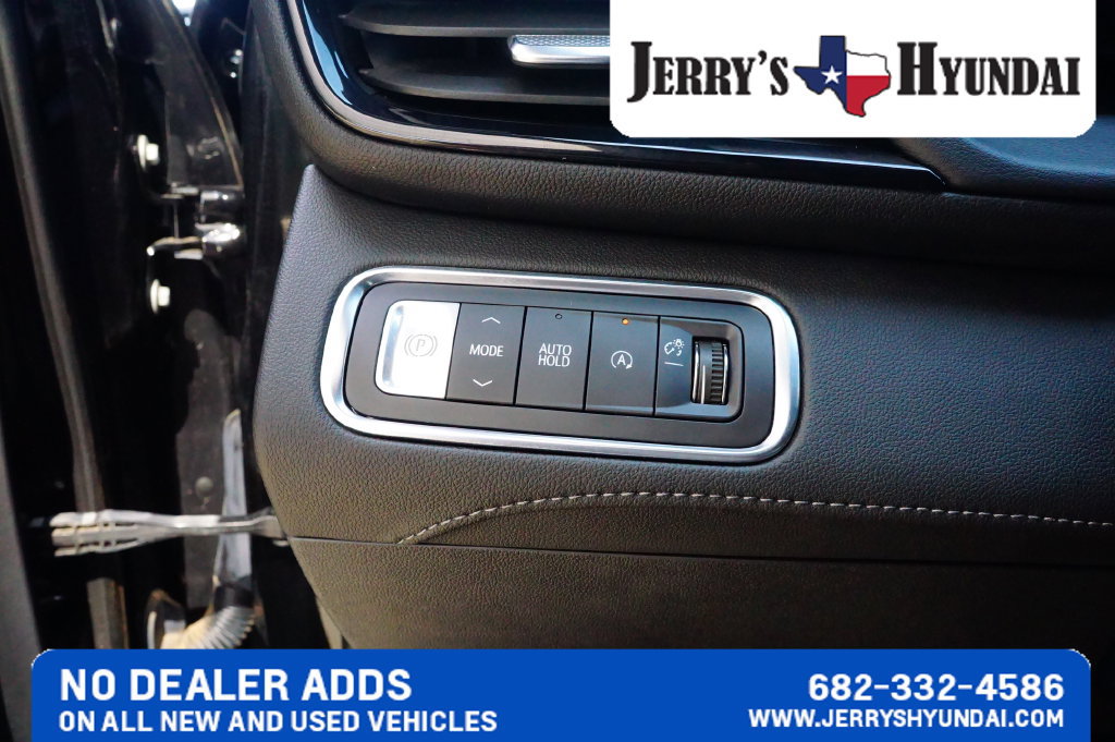 Used 2025 Buick Enclave Avenir w/ Super Cruise Package FWD image 18