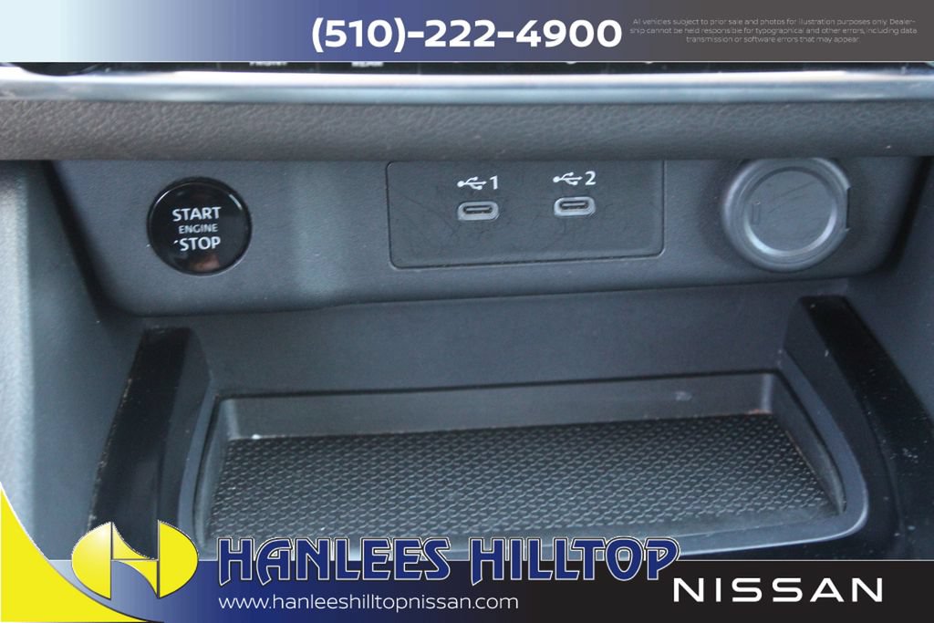 Used 2025 Nissan Rogue SV FWD image 24