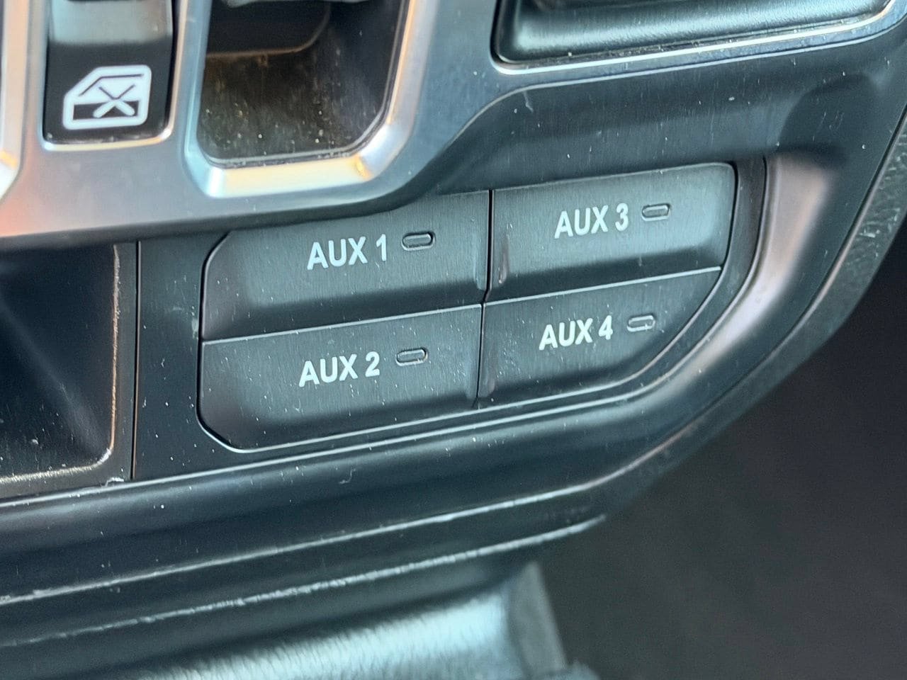 Used 2023 Jeep Wrangler Unlimited Sport AWD/4WD image 24