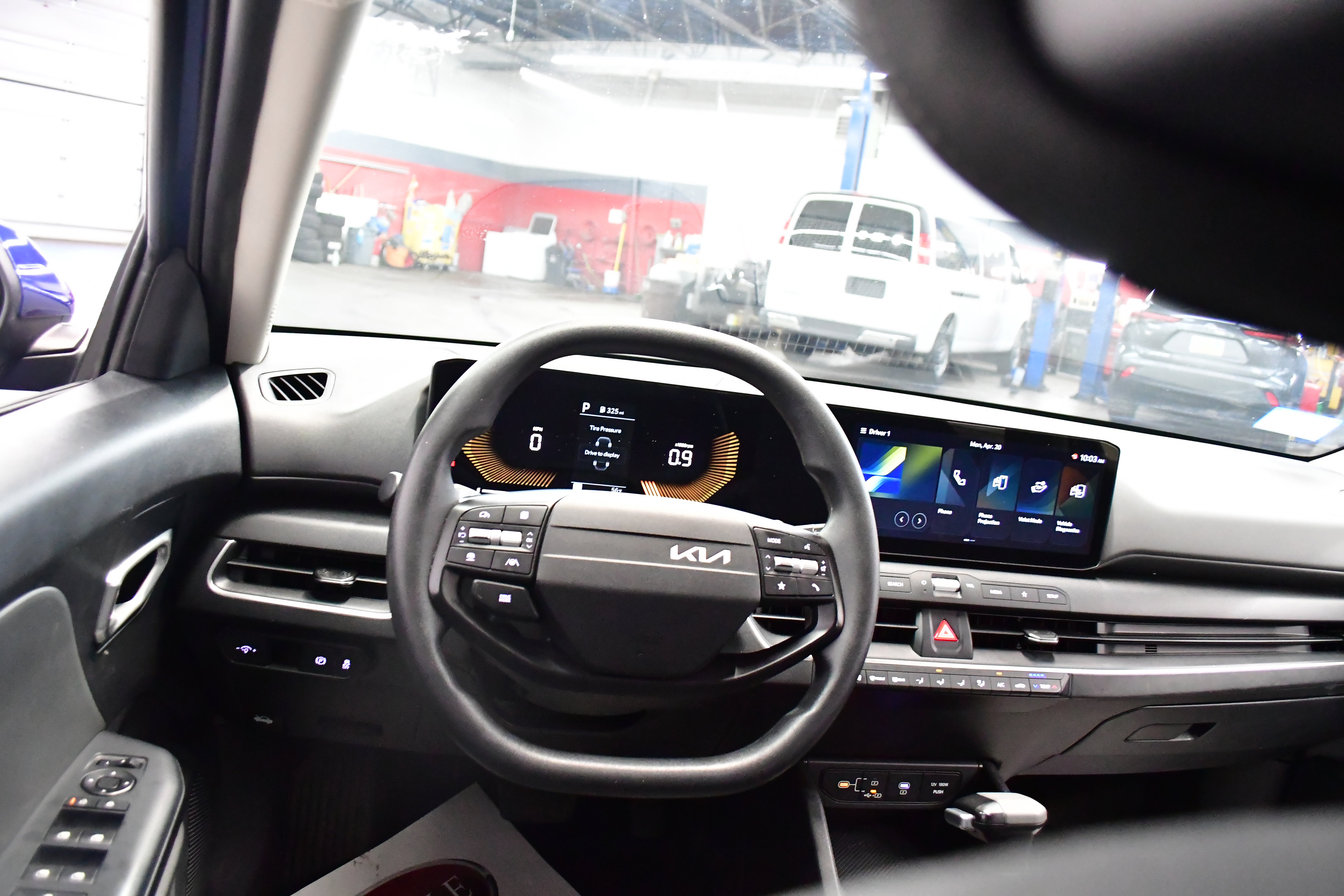 Used 2025 Kia K4 FWD image 8