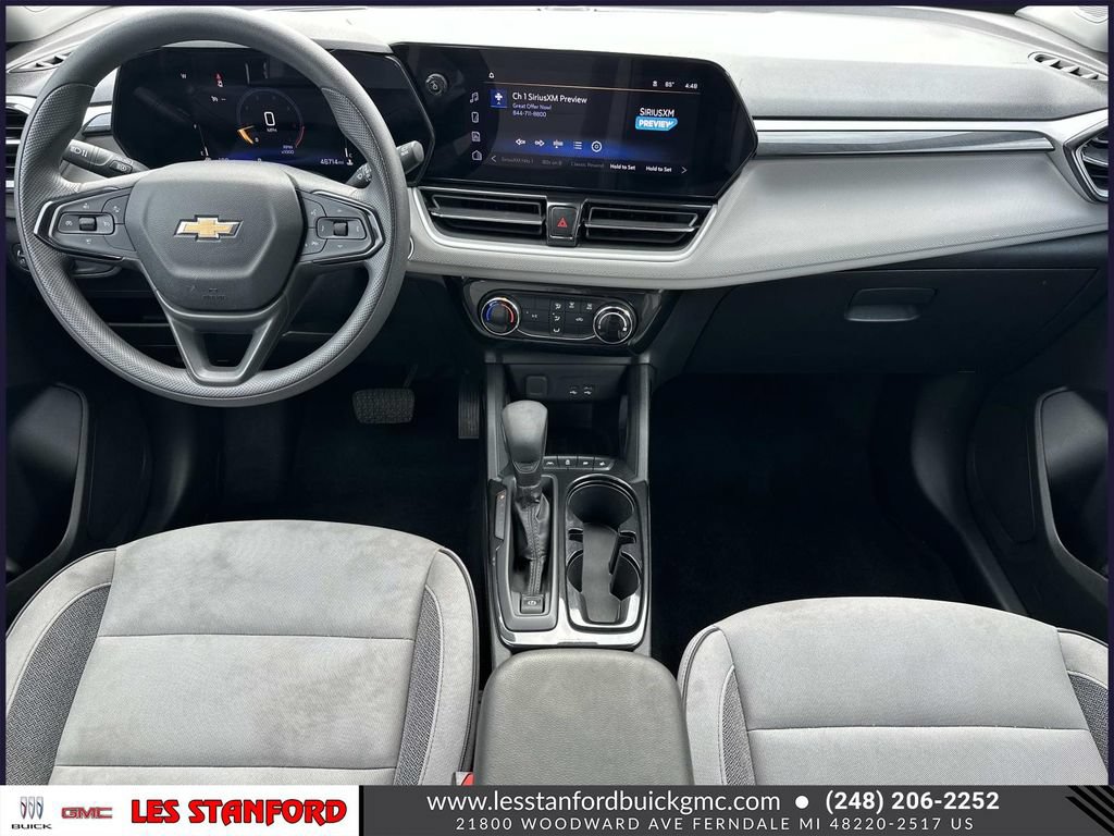 Used 2025 Chevrolet TrailBlazer LT FWD image 14