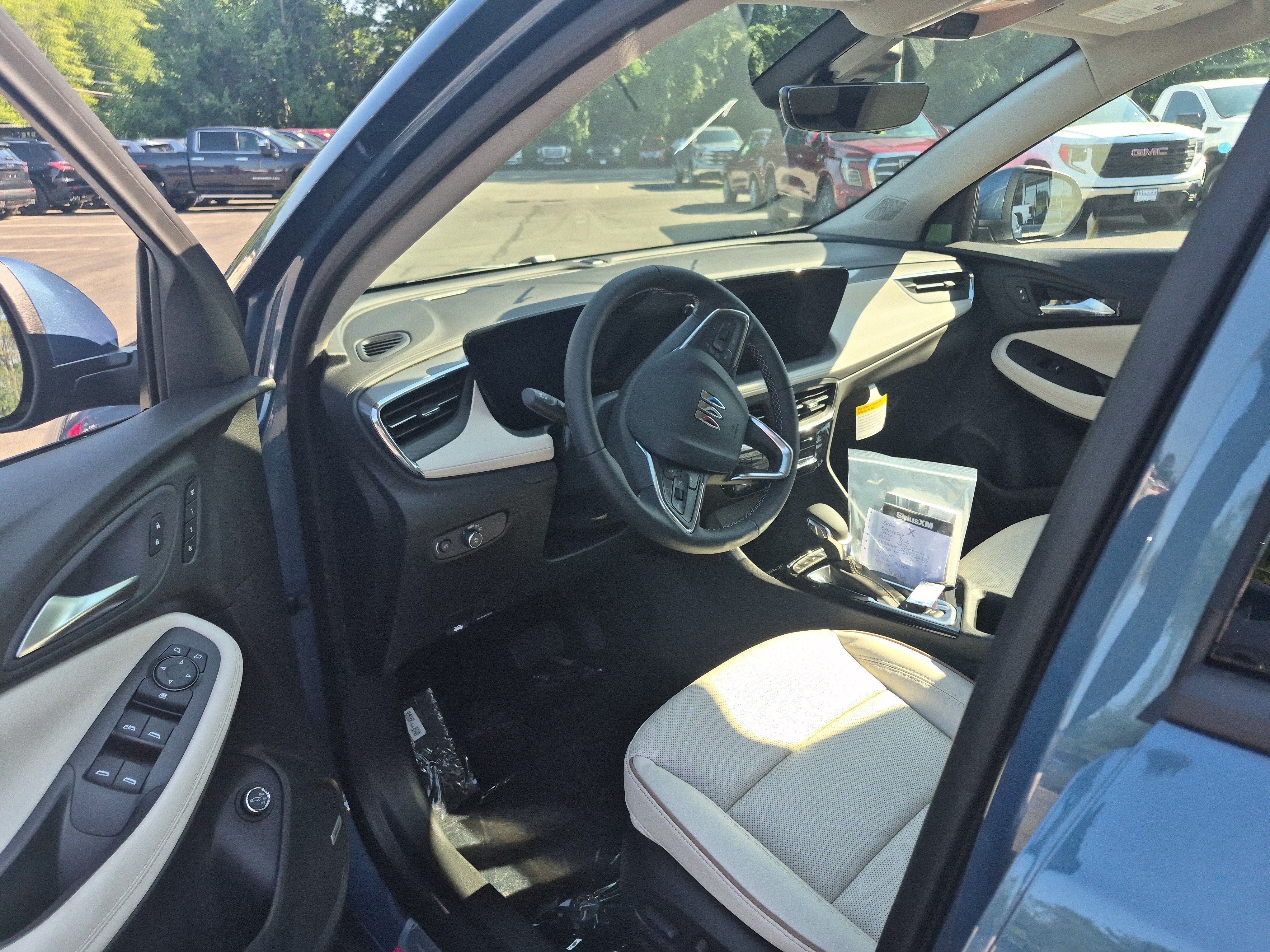 Used 2026 Buick Encore GX Avenir w/ Avenir Technology Package AWD/4WD image 21