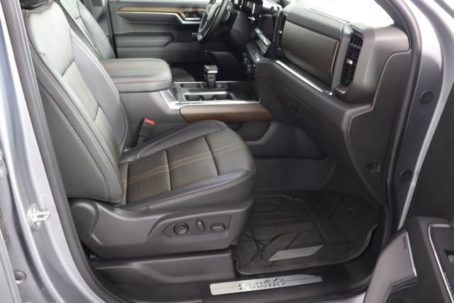 Used 2024 Chevrolet Silverado 1500 High Country w/ High Country Premium Package image 24