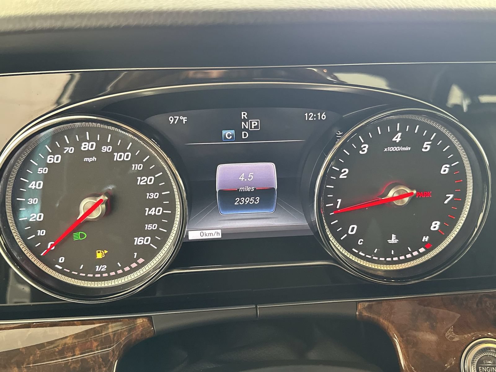 Used 2018 Mercedes-Benz E 300 4MATIC w/ Premium 2 Package (Q02) image 15