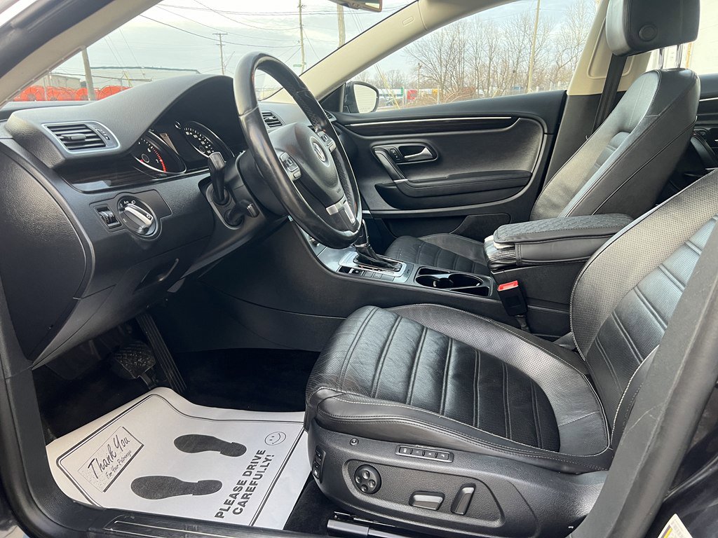 Used 2013 Volkswagen CC Executive image 15
