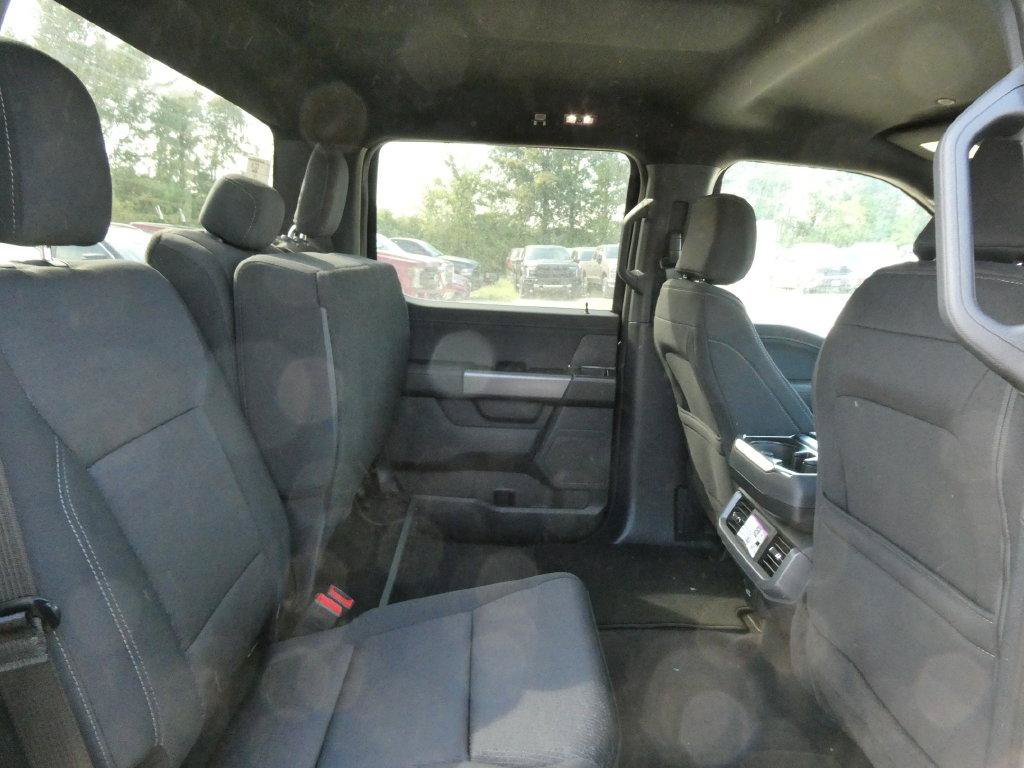 New 2026 Ford F150 XLT w/ XLT Black Appearance Package AWD/4WD image 13