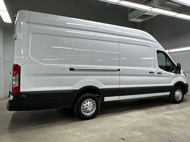 Used 2024 Ford Transit 250 148 High Roof Extended AWD image 3