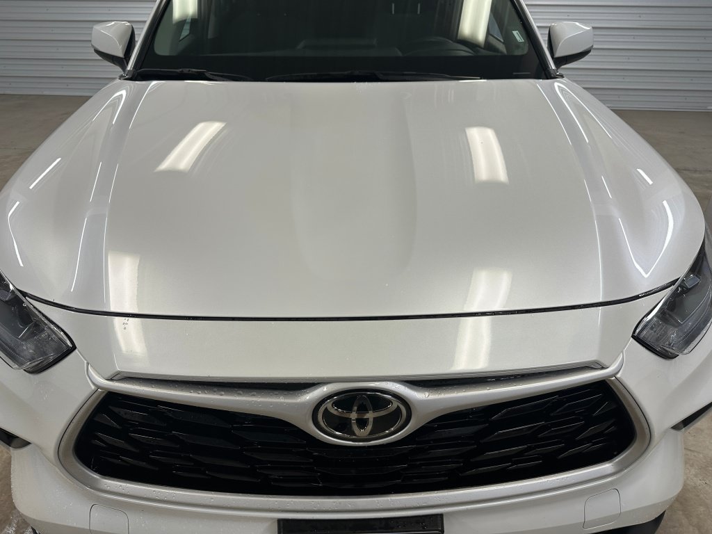 Used 2023 Toyota Highlander L FWD image 36
