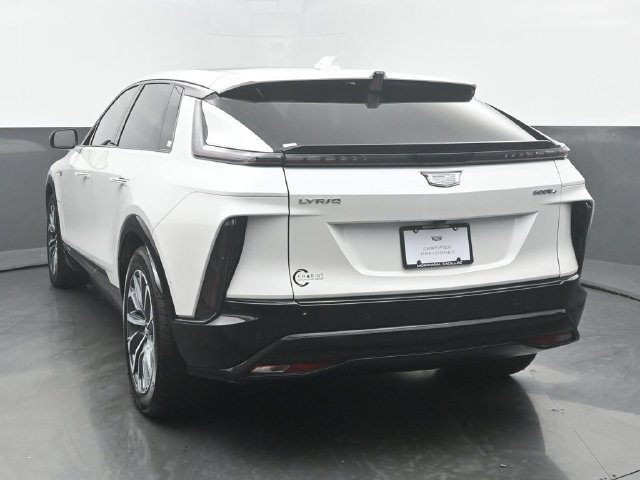 Certified 2024 Cadillac Lyriq Sport w/ LPO, Floor Liner Package AWD/4WD image 5