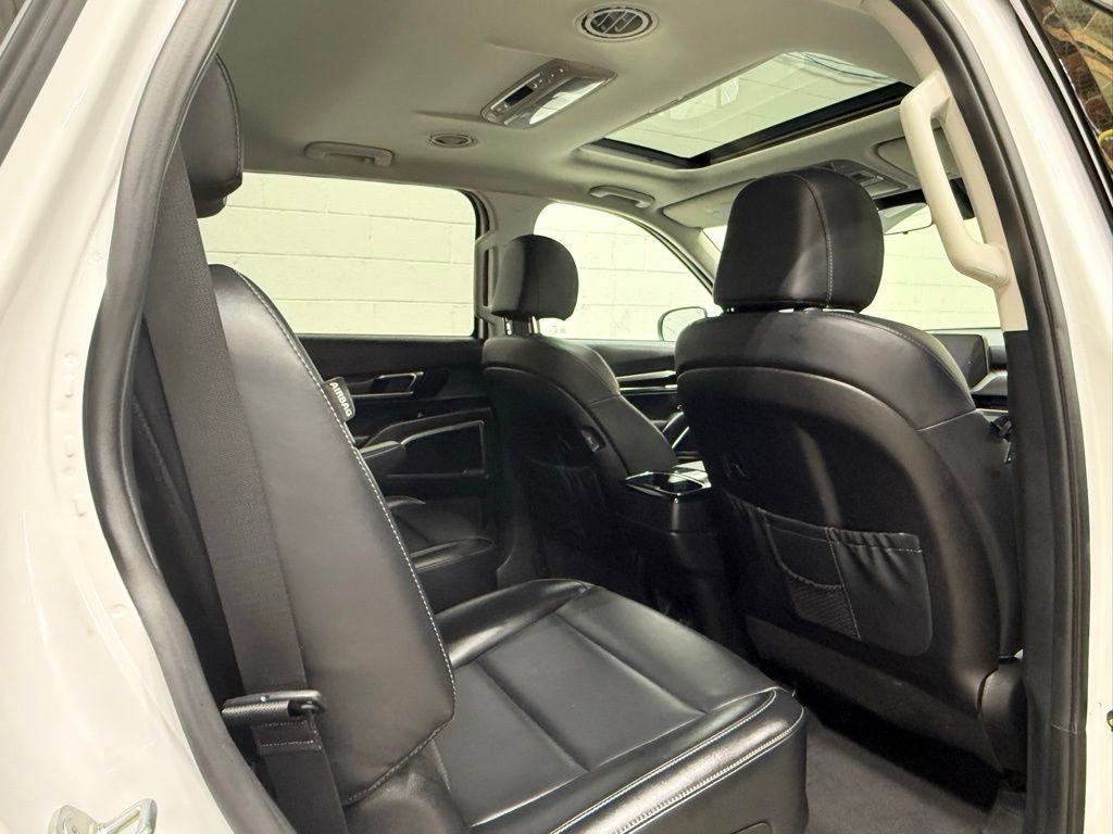 Used 2025 Kia Telluride S FWD image 39
